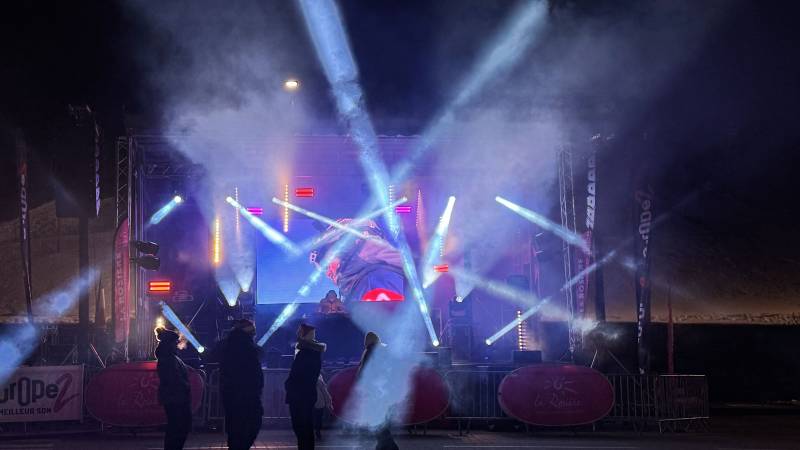 Prestation technique audiovisuelle son et lumière dans une station de ski en montage en Savoie