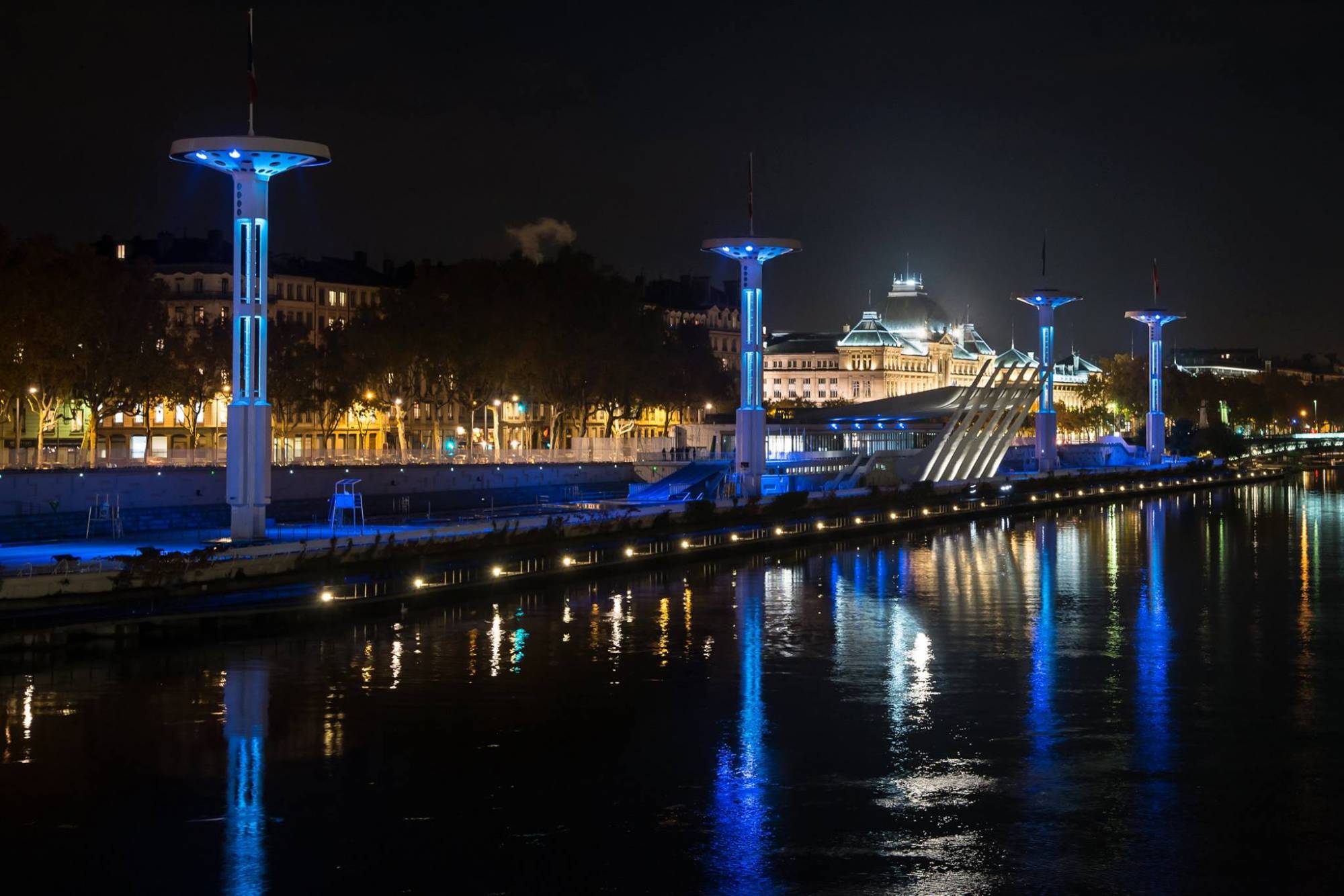 Programmation de projecteur RGB Lyon