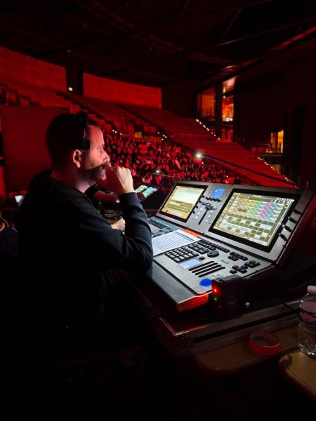 Découvrez les valeurs qui façonnent notre approche technique et humaine dans l’événementiel professionnel