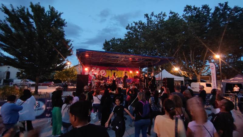 Prestation de sonorisation et Lumière pour un concert de la Fête de la musique en région Auvergne Rhône Alpes