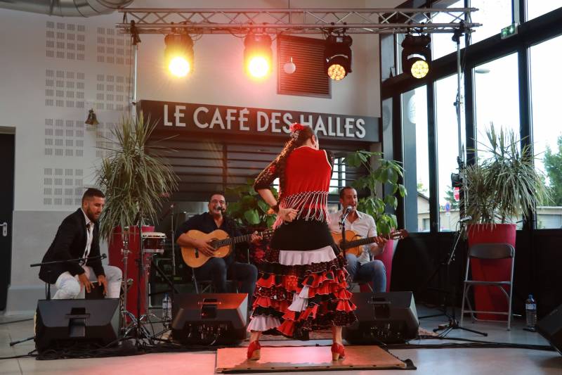 éclairage de scène pour le 13 Juillet à Décine