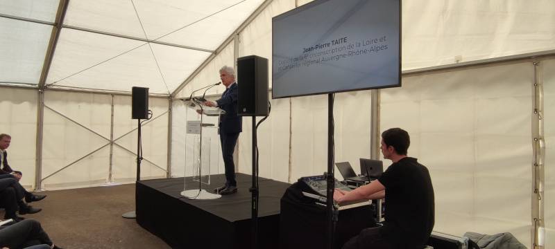 Organiser un événement d'entreprise à Annecy : l'importance d'une sonorisation professionnelle