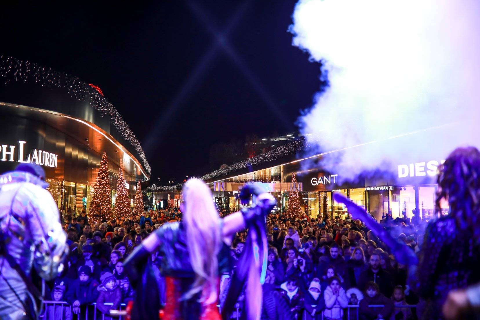 Show lumière pour The Village Outlet