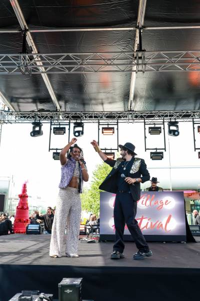 Spectacles vivants, DJ et animations : notre réalisation technique pour les 8 ans de The Village à Villefontaine (Isère 38)