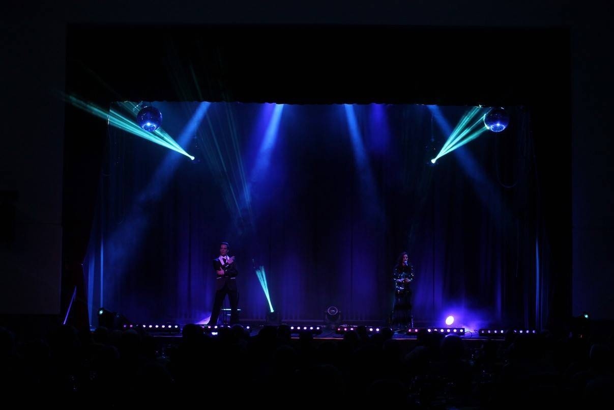 L&Db_Association verticale_Salle polyvalent_Music Hall_Son_Vidéo