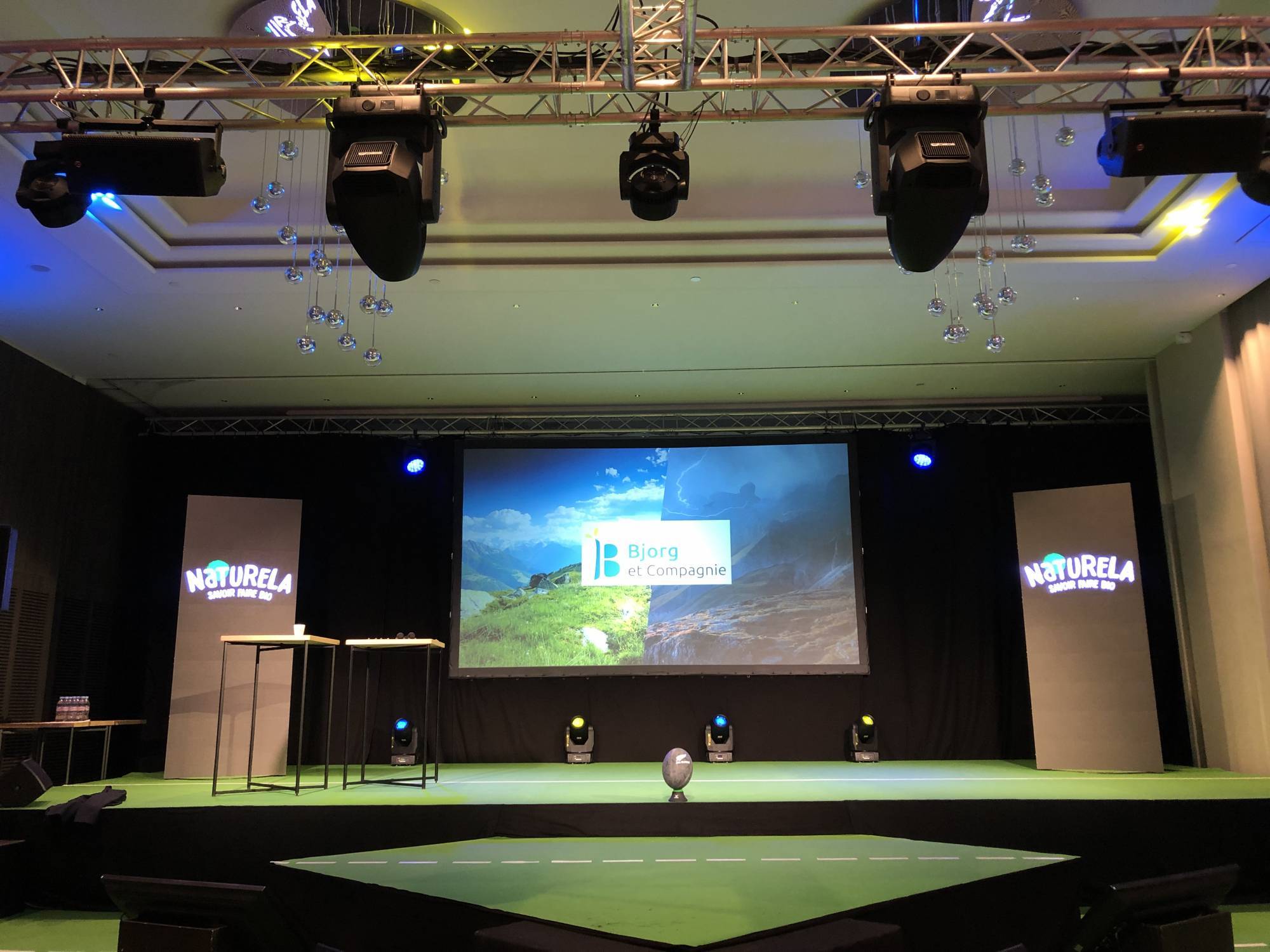 Location son, lumière, vidéo et structure pour BJORG à Lyon Marriott Hôtel Cité Internationale