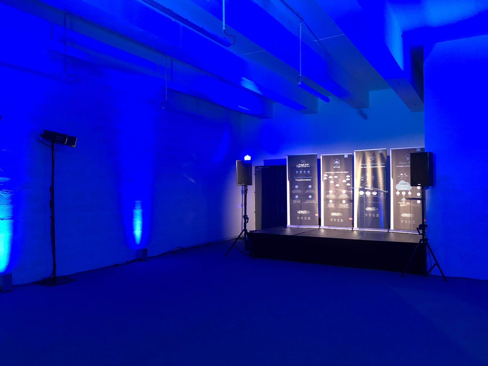 Création tableaux lumineux pour inauguration à Bron Data Center L&Db