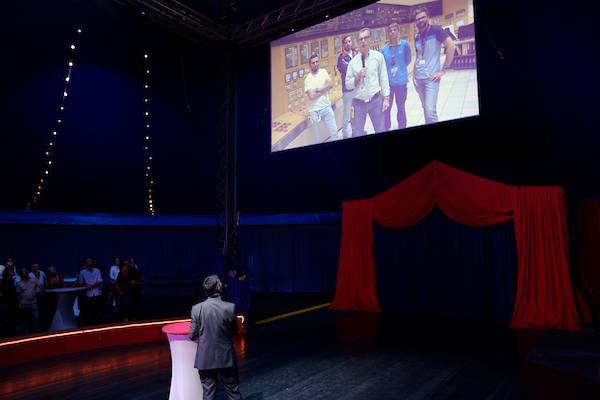 Location vidéo pour soirée à Lyon