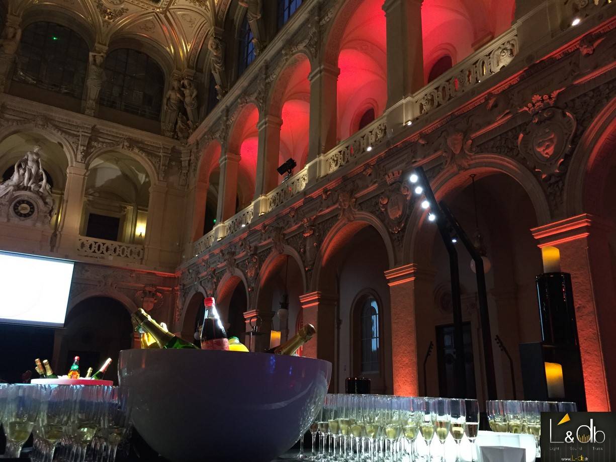 Mise en lumière et sonorisation de cocktail à Lyon
