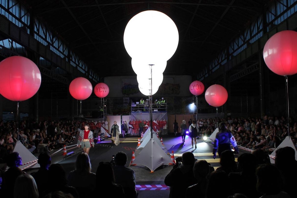 Location de Ballon lumineux Lyon