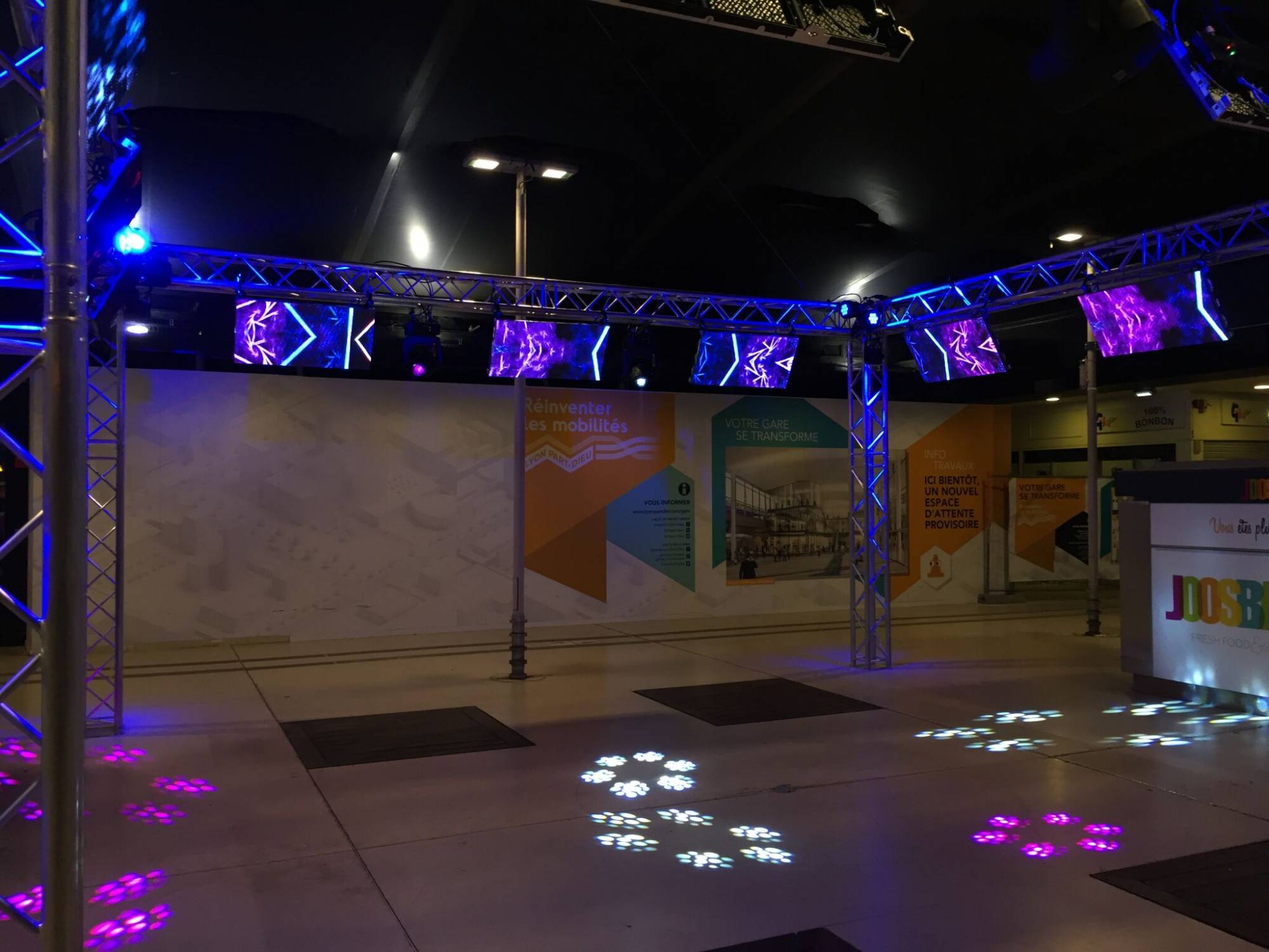Gare SNCF Part Dieu illuminé pour la fête des lumière