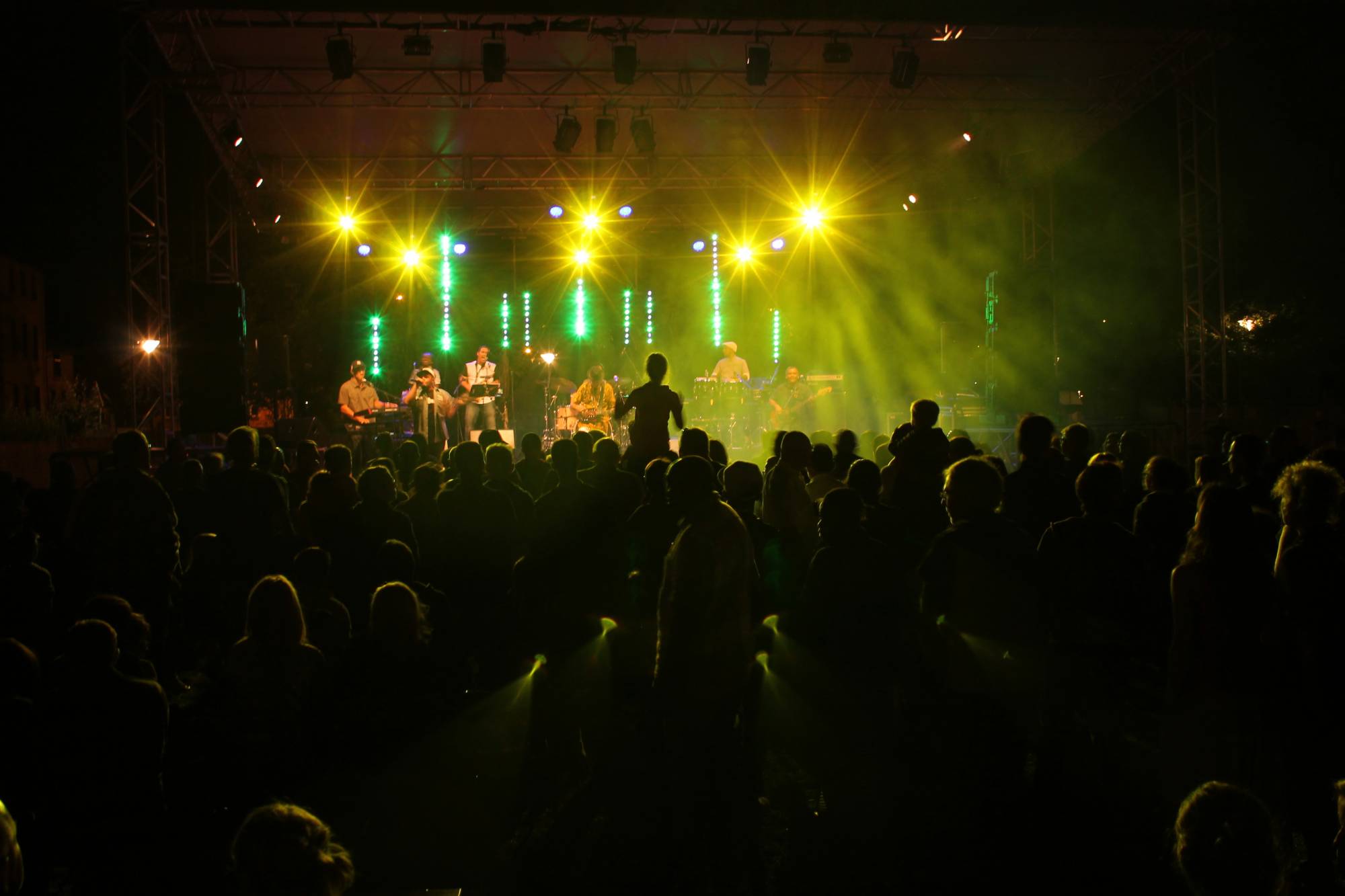 Location éclairage fête de la ville de Givors