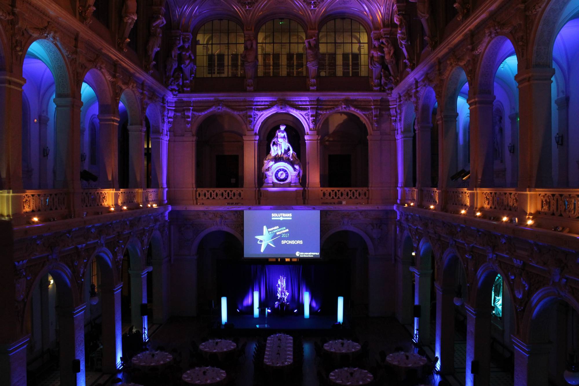 Sonorisation d'un diner de gala au palais de la bourse à Lyon