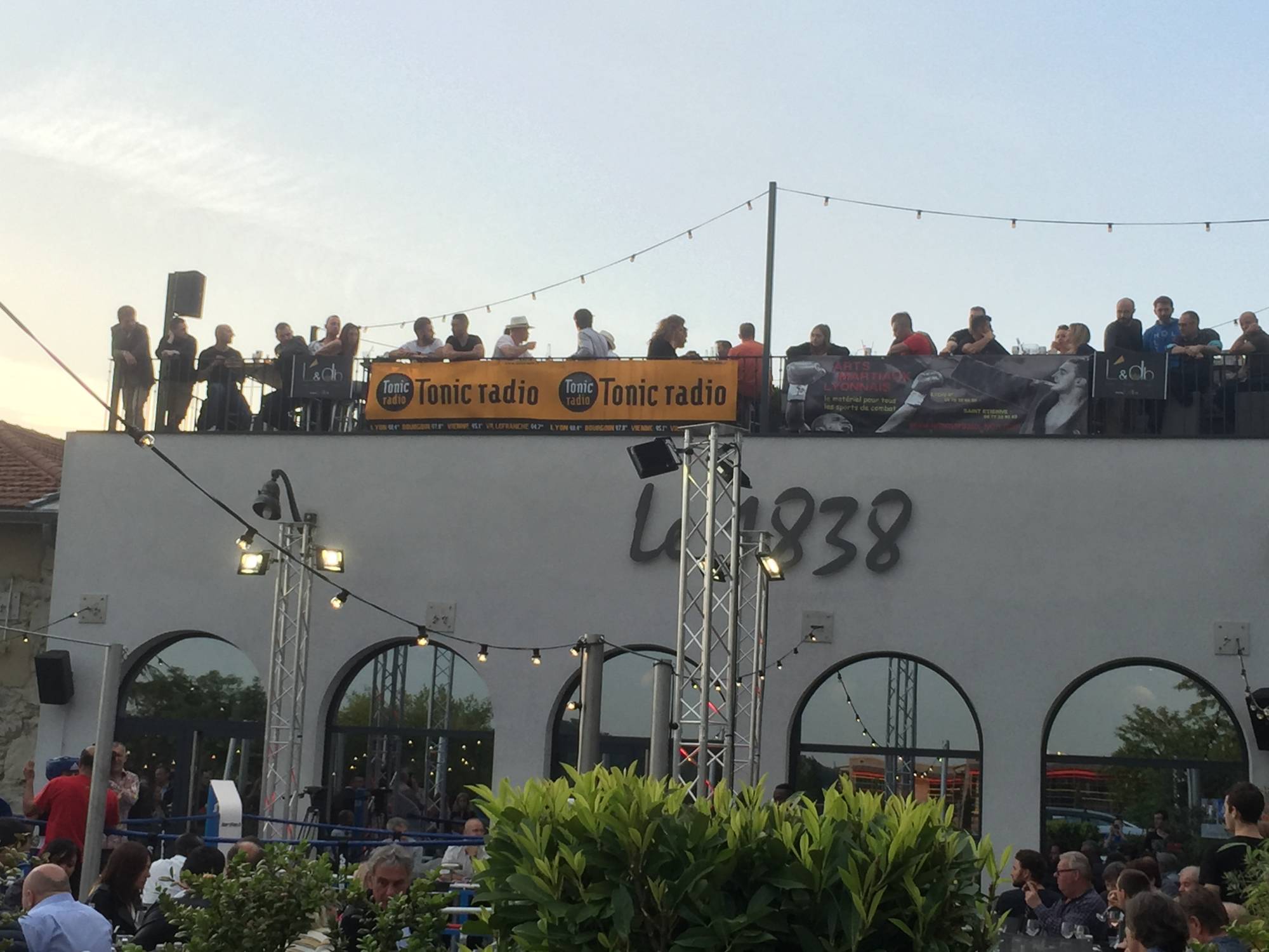 Location éclairage gala de boxe 1838 Brignais