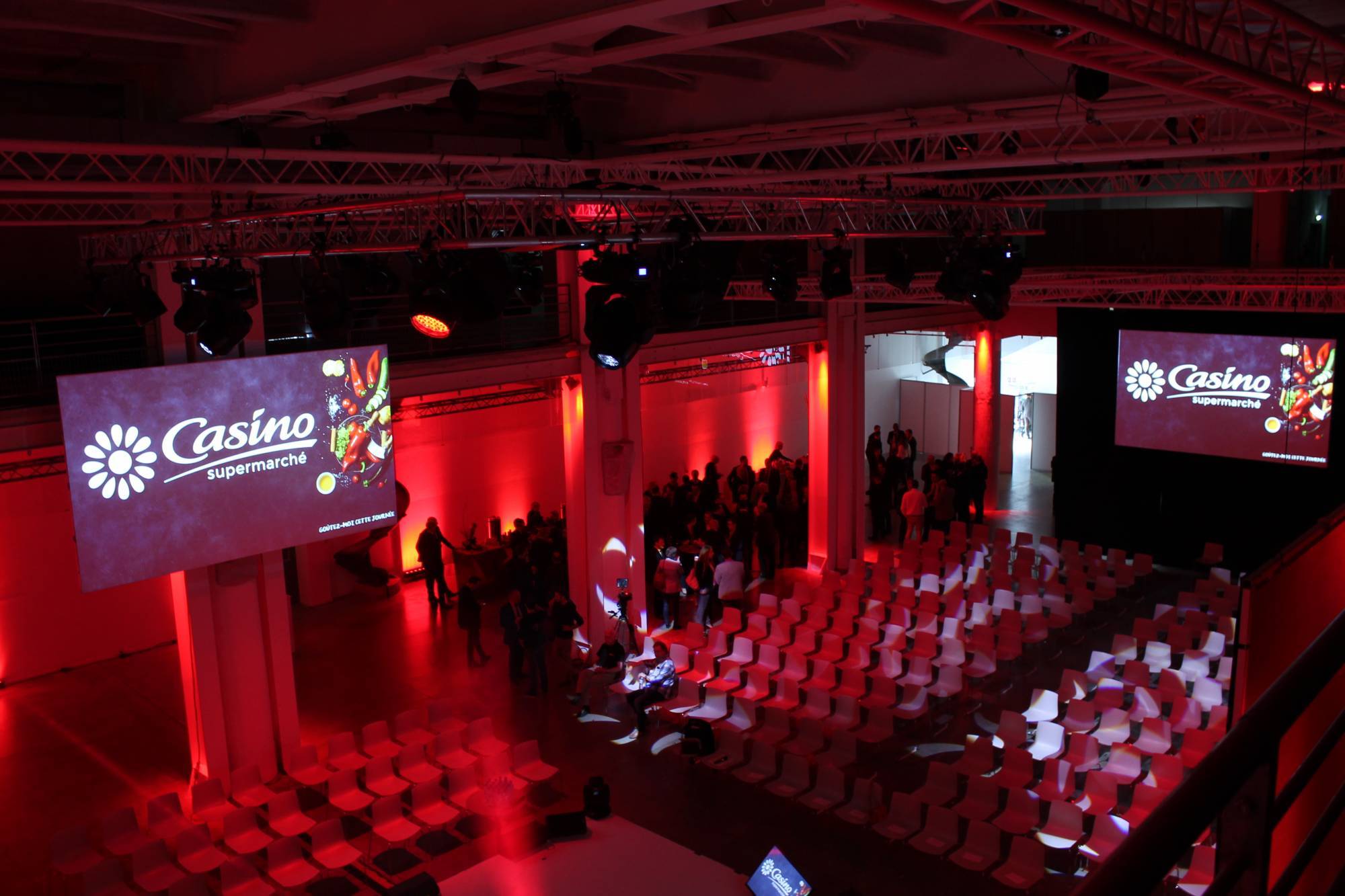 Sonorisation, lumière, vidéo pour convention Groupe CASINO à la Sucrière à Lyon 2