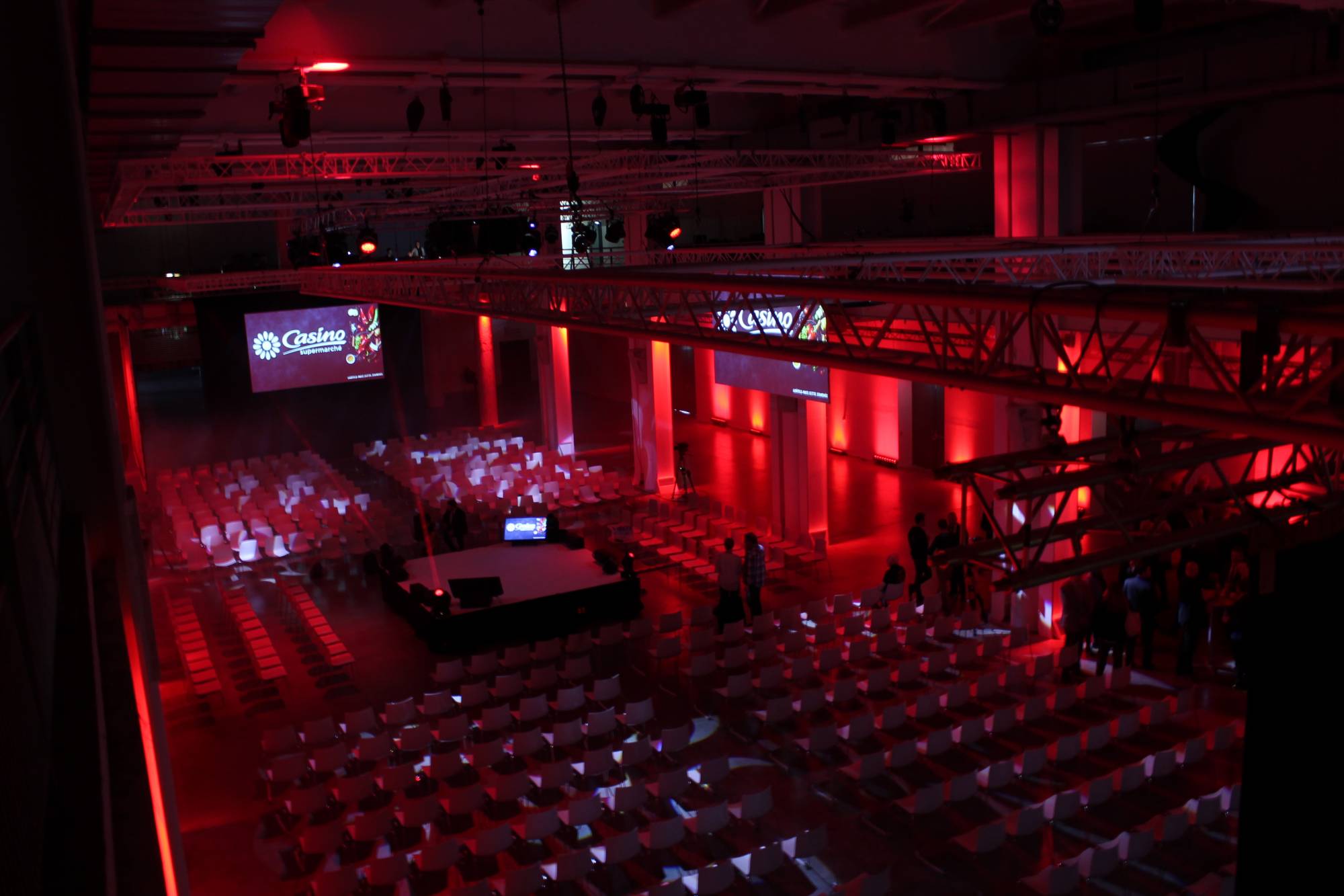 Sonorisation, lumière, vidéo pour convention Groupe CASINO à la Sucrière à Lyon 2