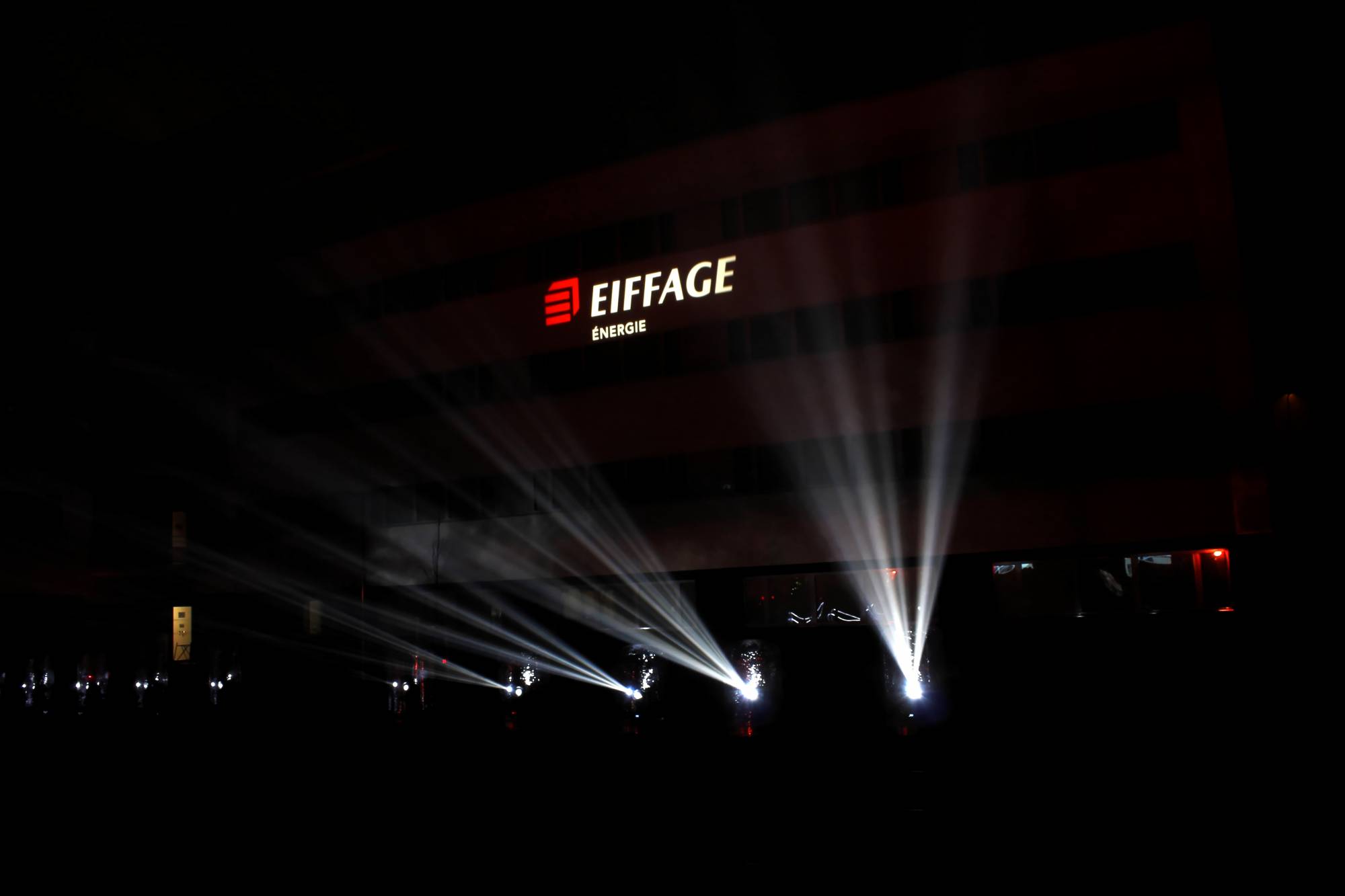 location de projection de gobo sur façade Lyon