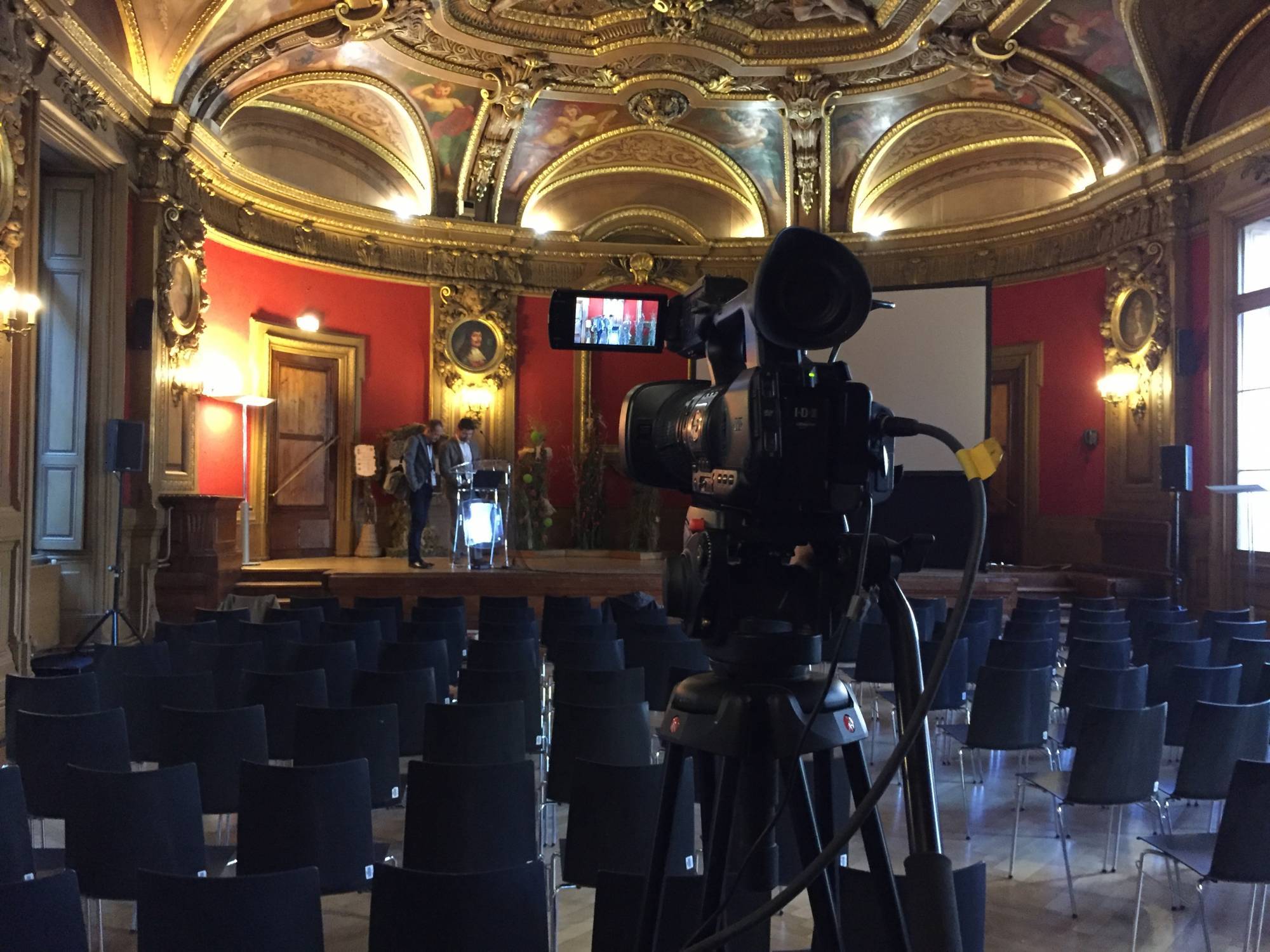 Sonorisation et vidéo pour le congrès annuel de Hortis à la CCI LYON METROPOLE Saint-Etienne Roanne au Palais de la Bourse
