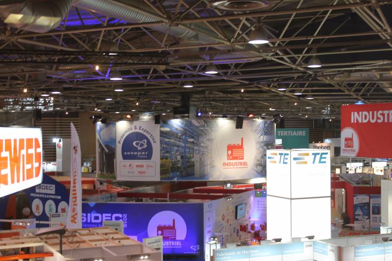 Prestation de mise en Lumière pour le salon SIDEC à Eurexpo Lyon