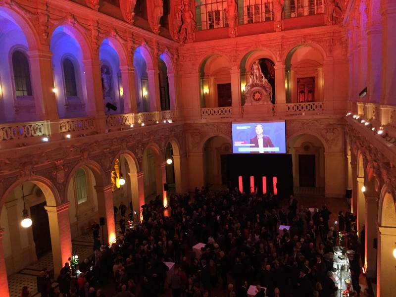 Diffusion de média écran géant vœux du maire Lyon