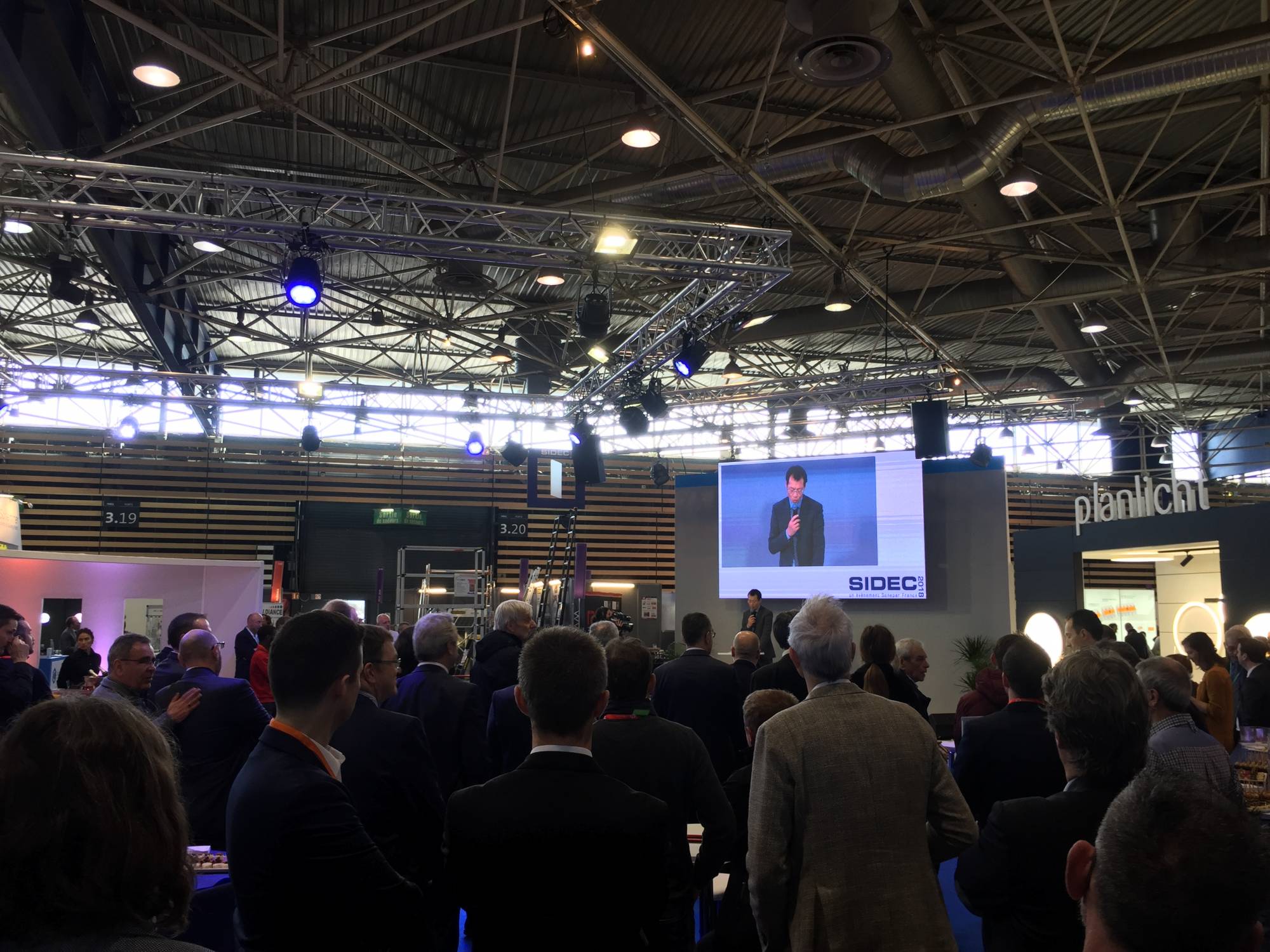 Prestataire technique et événementielle pour le groupe SONEPAR, salon SIDEC Lyon