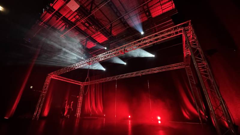 Prestation technique éclairage pour le gala de danse des 10 ans de Gravity Studio à Meyzieu près de Lyon