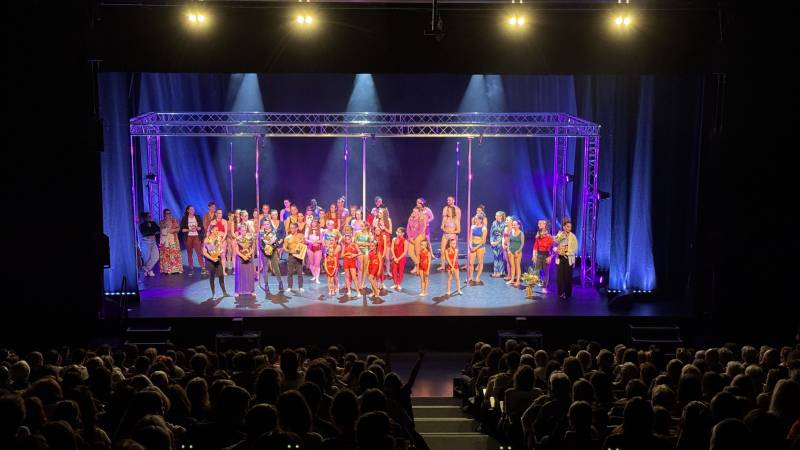 Prestation technique éclairage pour le gala de danse des 10 ans de Gravity Studio à Meyzieu près de Lyon