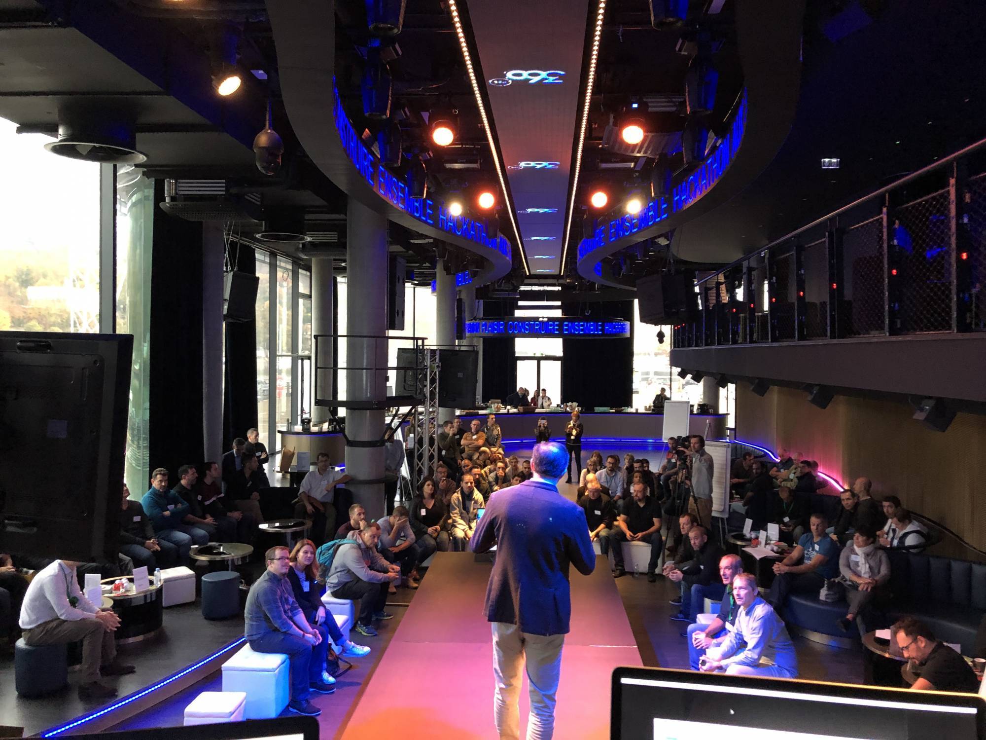 Installations audiovisuelles pour la convention interne de GRDF au Azar à Confluence Lyon 2