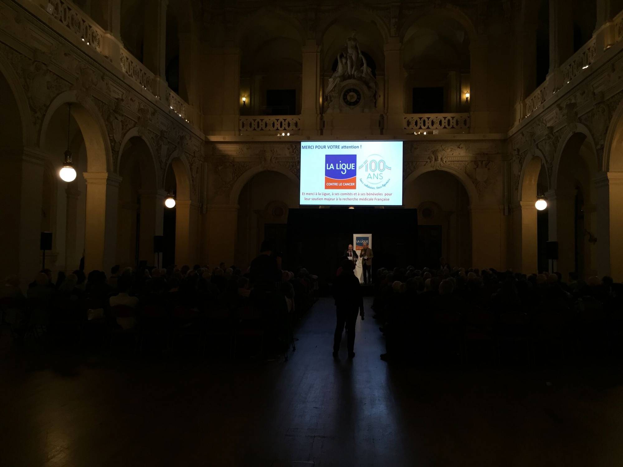 Prestation vidéo pour le colloque national de la recherche de la ligue contre le cancer au Palais de la Bourse de Lyon