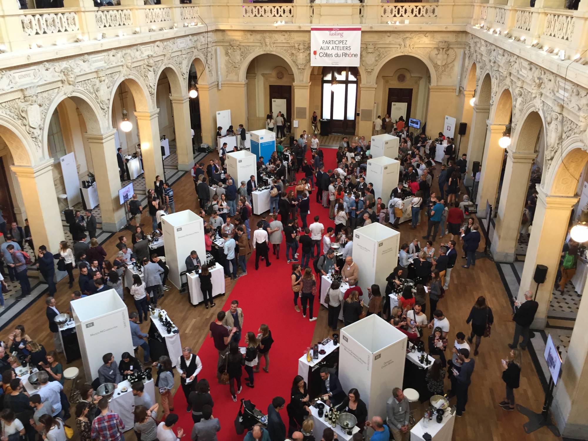 Location son et lumière pour festival du vin à Lyon 2