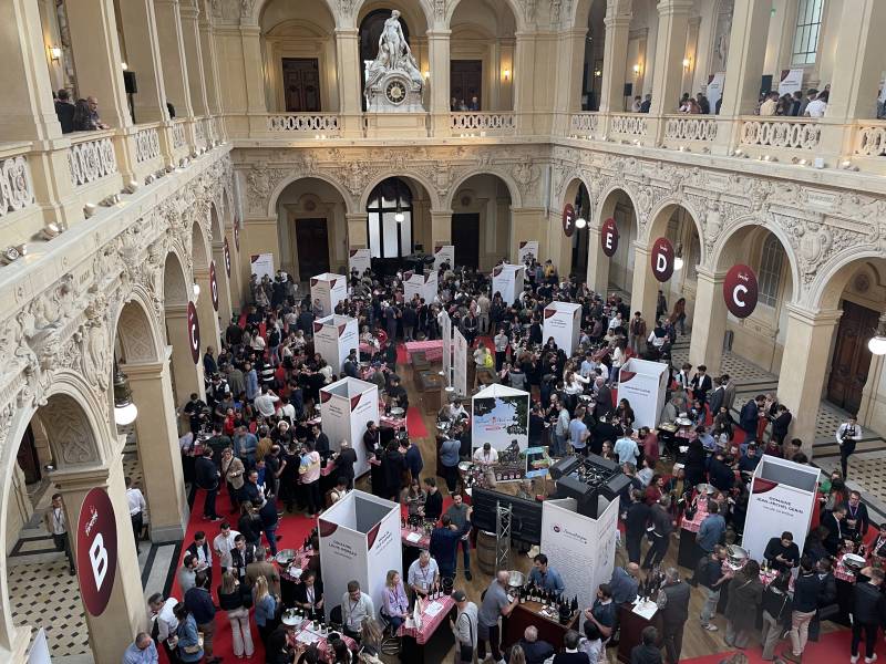 Prestation pour diffusion d'annonce sonore pour des salons en Auvergne Rhône Alpes
