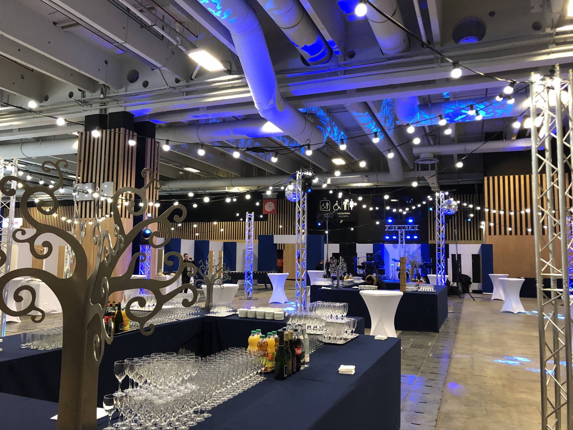 Location lumière et sonorisation pour salon SIDEC Paris