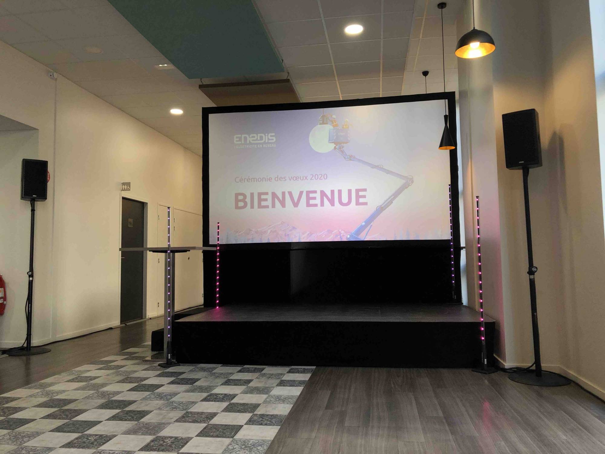 Location scène pour cérémonie Lyon