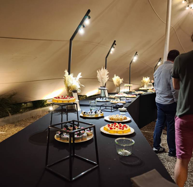 Eclairage de buffet pour le cocktail d'une inauguration d'un nouveau local près de Lyon