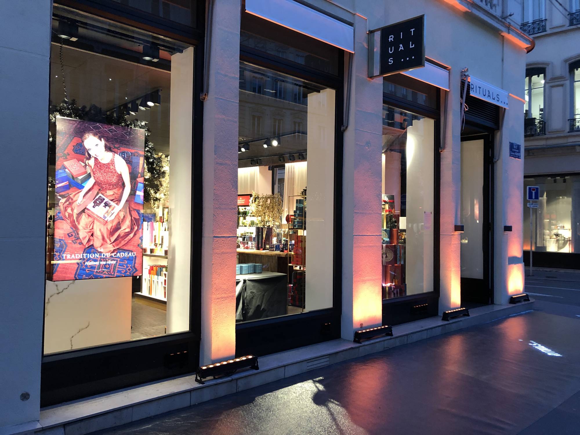 Location lumière et son pour l’inauguration de la nouvelle boutique Rituals rue président Edouard Herriot à Lyon 2