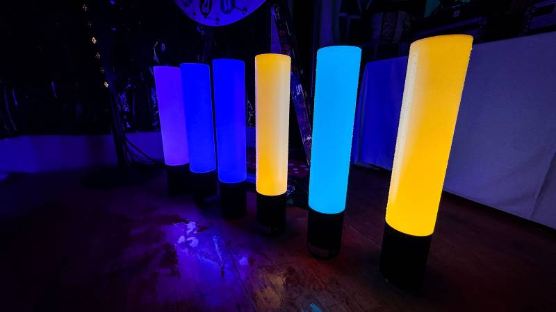 Alcor en tube RVB pilotable à distance décoration lumineuse à Annecy