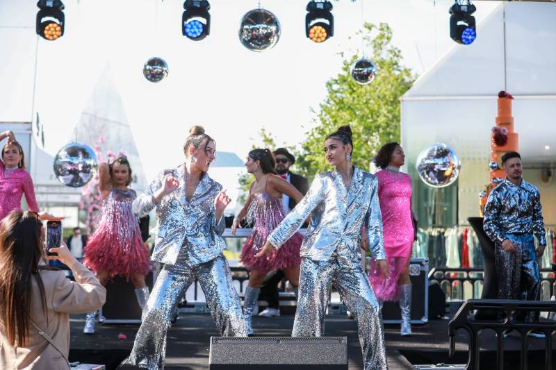 Réussir son festival ou concert outdoor à Lyon ou en France : tout savoir sur le matériel audiovisuel son, lumière, vidéo