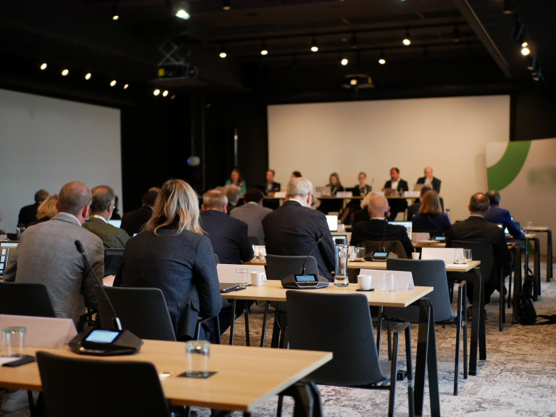 Prestation sonorisation avec installation de 33 kits et micros de conférence au Pullman de Lyon 3