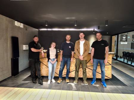 Notre zone d'activité pour ce service Mise en lumière pour un événement avec projecteurs LED discrets et éclairage décoratif pensé pour mettre en valeur chaque espace
